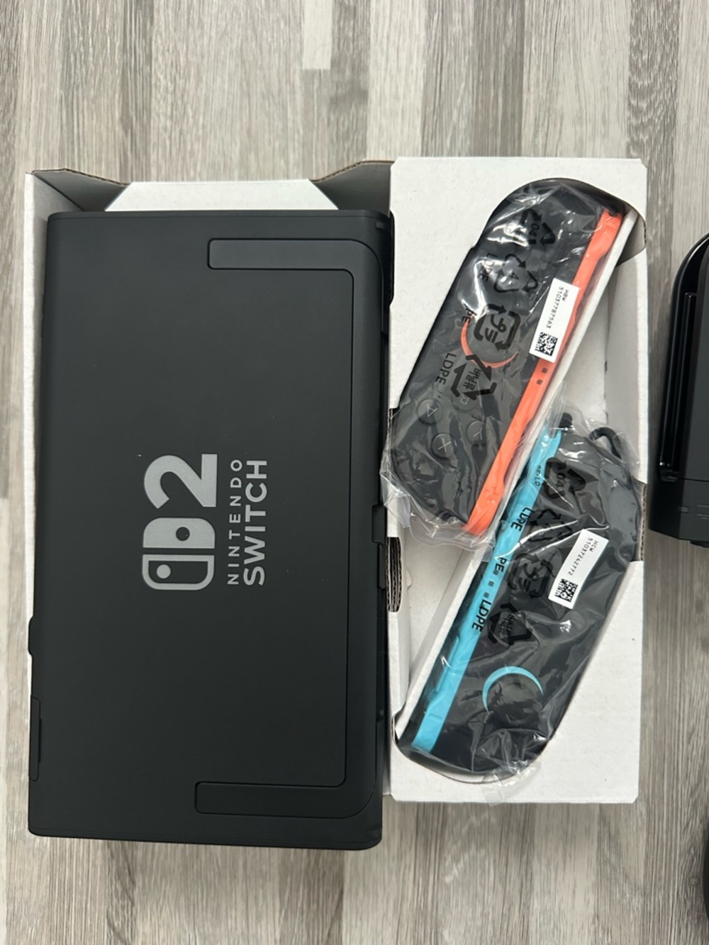 Nintendo Switch 2 Console – 256GB – In Original Box - Picture 6 of 8